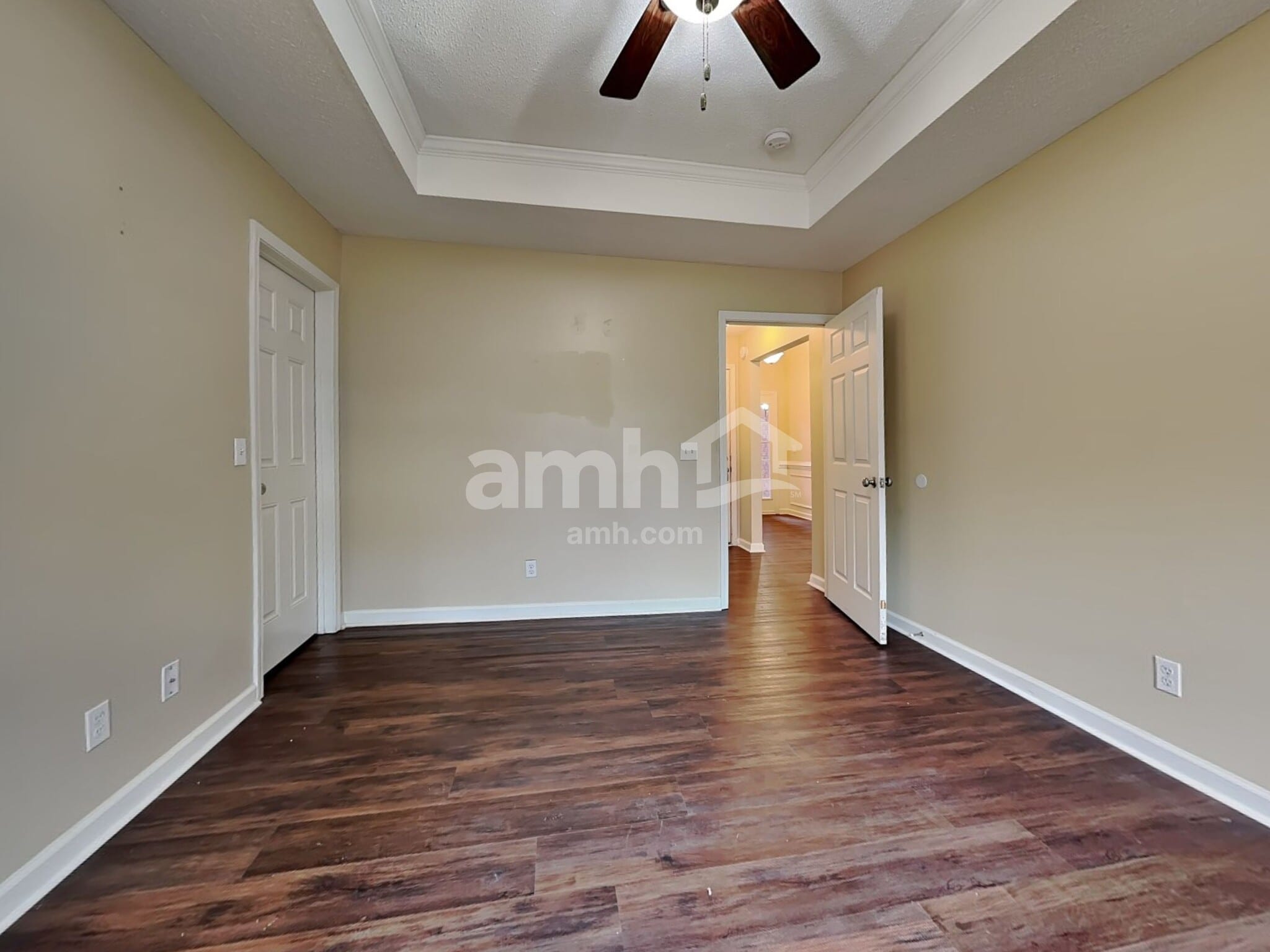 Building Photo - 307 Pebble Dr