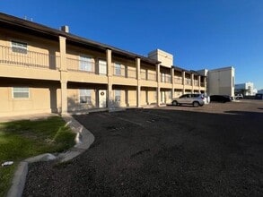 Building Photo - 710 Alta Vista Dr