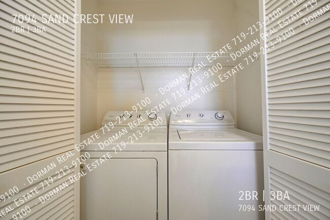 Building Photo - $500 OFF the first month of rent! Townhome...