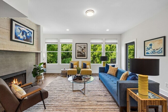 Building Photo - Secret Oasis in East Nashville - FOR LEASE