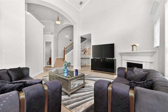 Building Photo - 4440 Jardin St