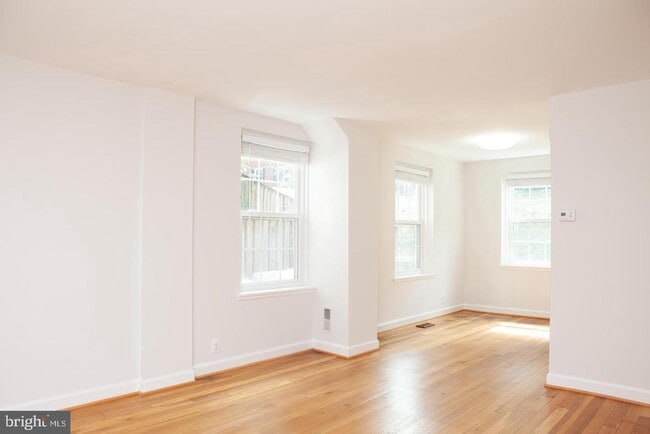Building Photo - 2812 S Abingdon St
