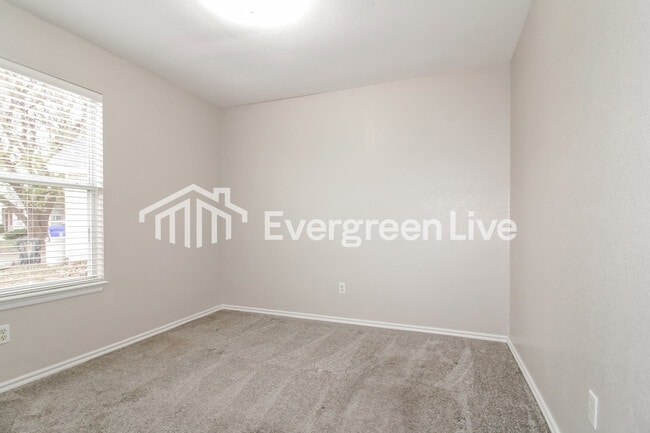 Building Photo - 2624 Briar Patch Way