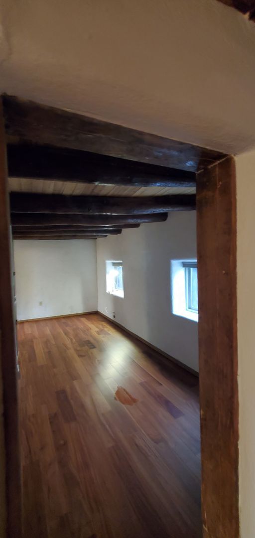 Building Photo - 945 Agua Fria St