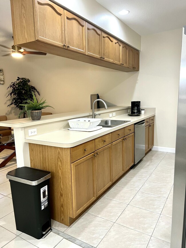 Building Photo - 11943 Sturbridge Ln