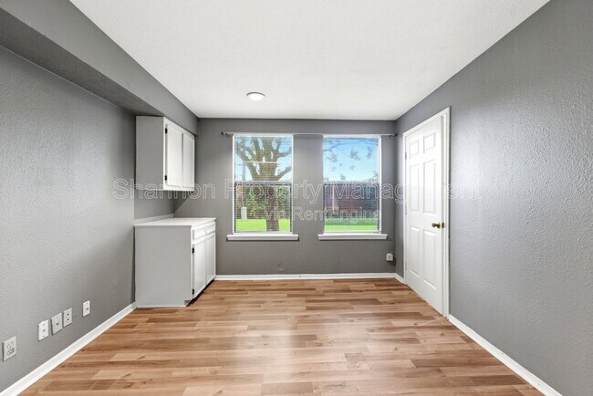 Building Photo - 6009 Leafwood Cir