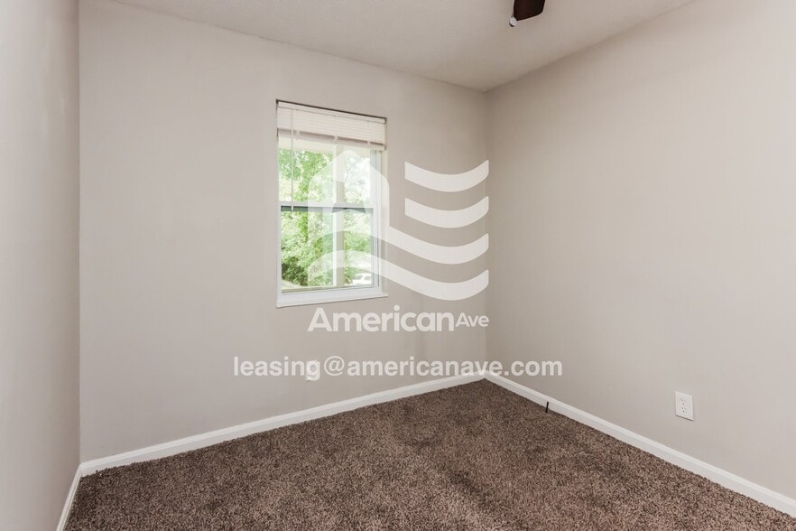 Building Photo - 5044 Wellborn Dr