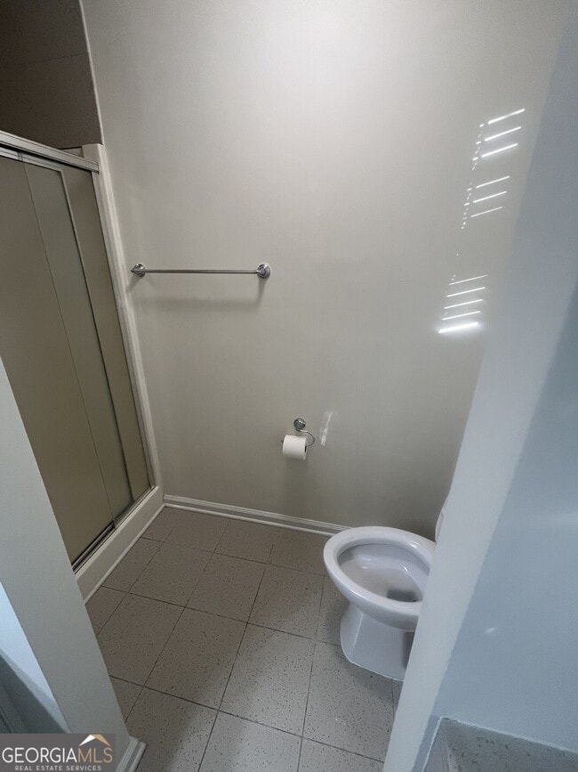 Building Photo - 530 Oxford Ridge