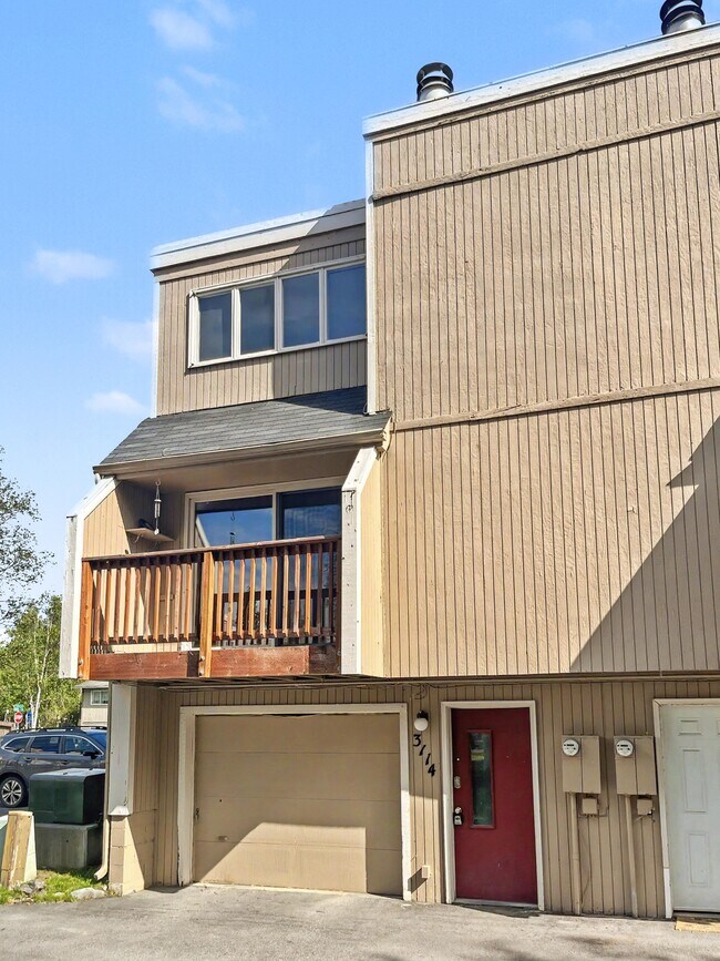 Building Photo - 3114 W 34th Ave