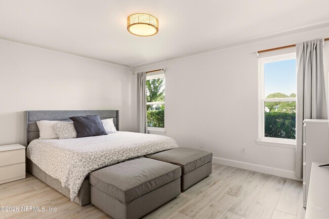 Building Photo - 120 Alsace Ct