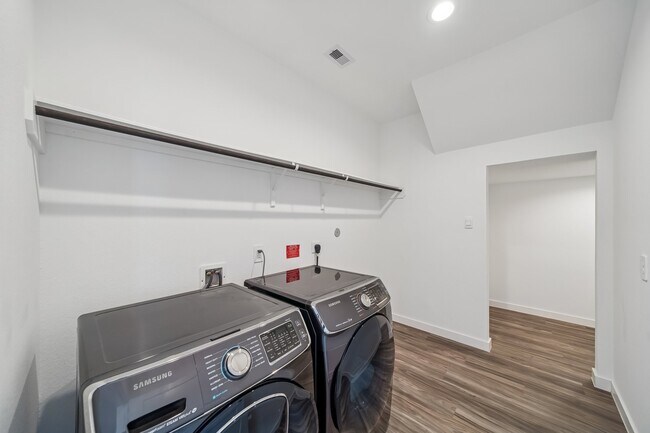 Building Photo - 14309 Yellow Hawthorn Ct