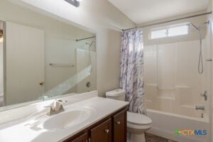 Building Photo - 2903 Lantana Dr