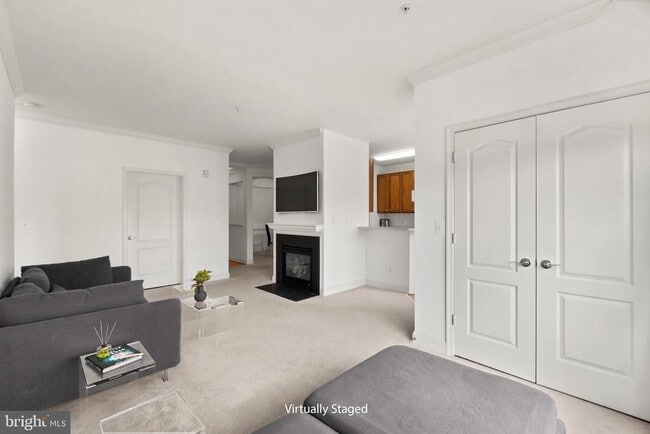 Building Photo - 2150 Troon Overlook