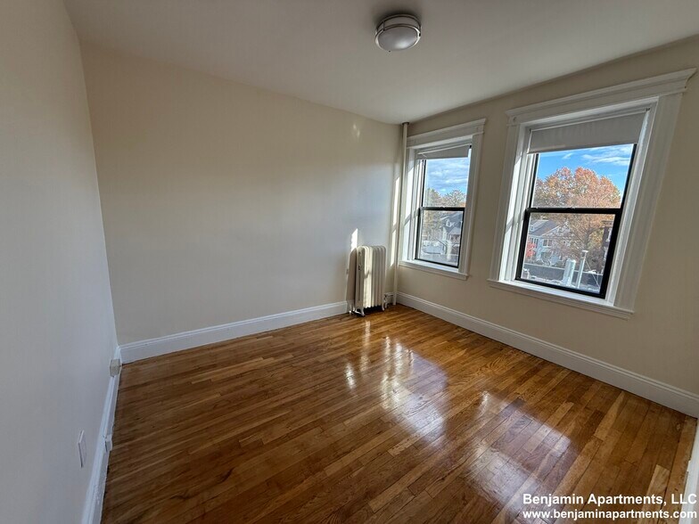 Building Photo - 1161 Commonwealth Ave