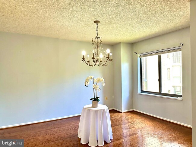 Building Photo - 3310 N Leisure World Blvd
