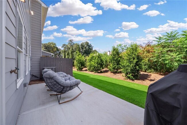 Building Photo - 4541 Moray Dr