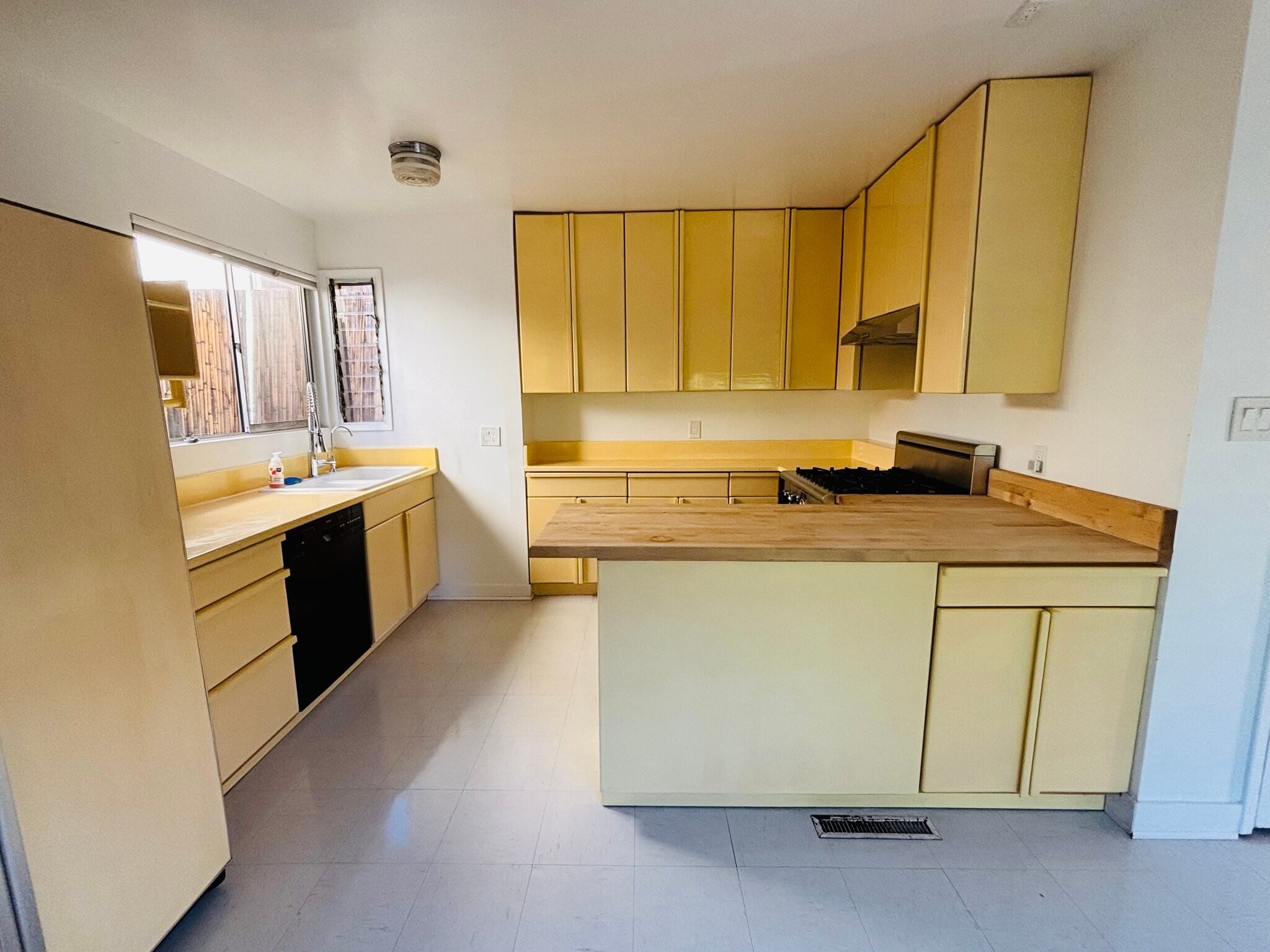 Building Photo - 2228 Berkeley Ave