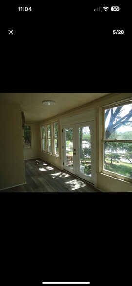 Building Photo - 126 Parkhill St