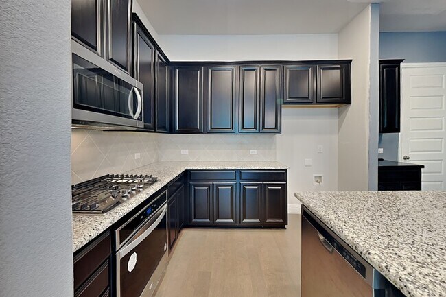 Building Photo - 4417 Benton Ln