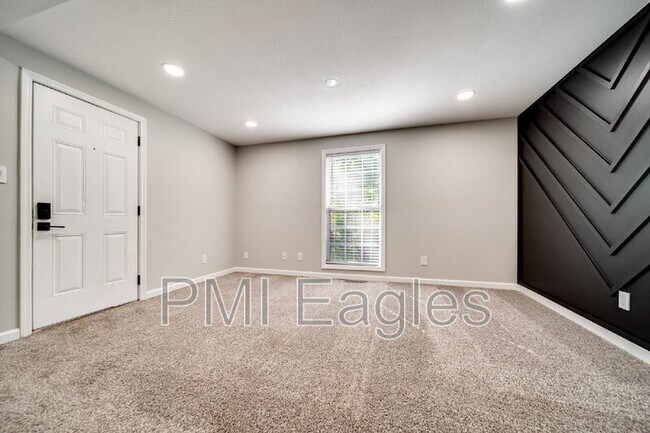 Building Photo - 1016 Swift Dr