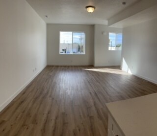 Building Photo - 238 Paramount Ave