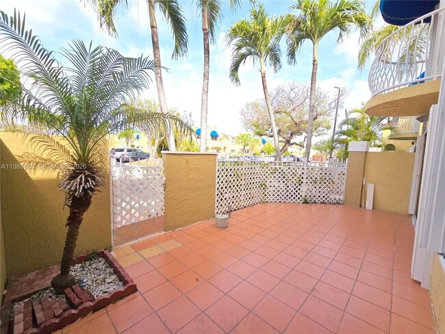 Building Photo - 365 NW 85th Ct