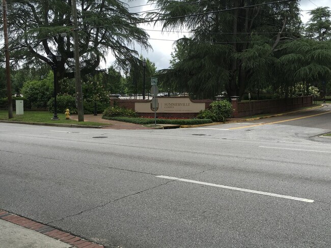 Building Photo - Right Across Street from Augusta University Summerville Campus!