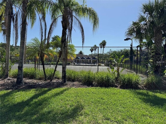 Building Photo - 1950 Summer Club Dr