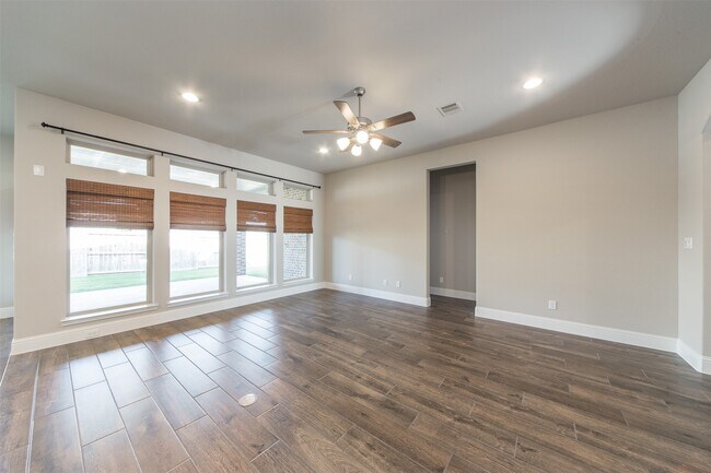 Building Photo - 4623 Primrose Valley Ln