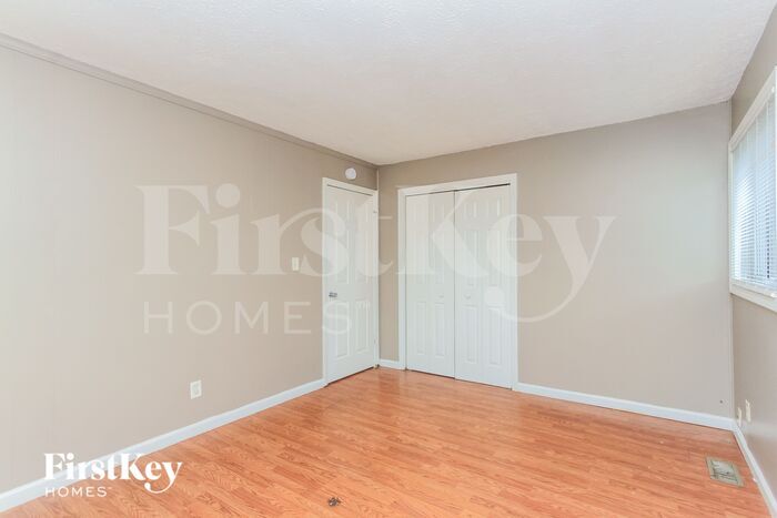 Building Photo - 8222 E 37th Pl
