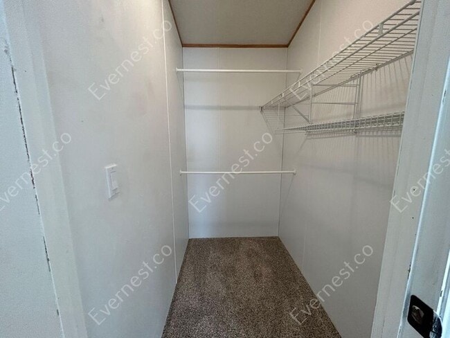 Building Photo - 1385 Antelope Dr