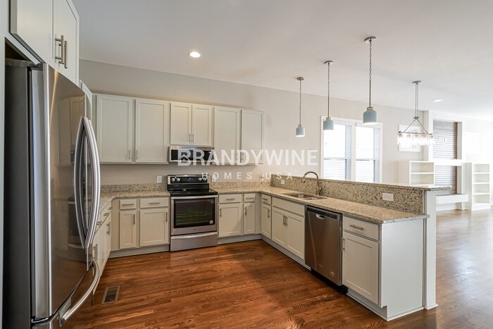 Building Photo - 563 Tulip Grove Rd