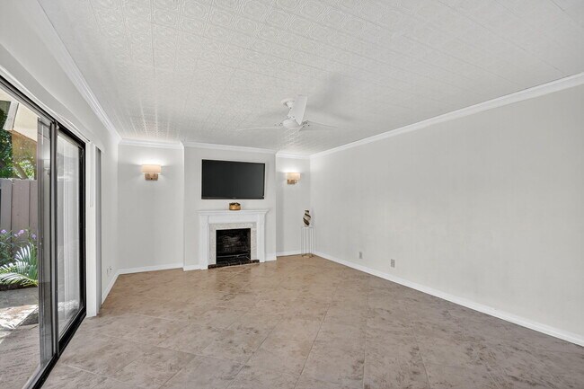 Building Photo - 267 Arabian Rd