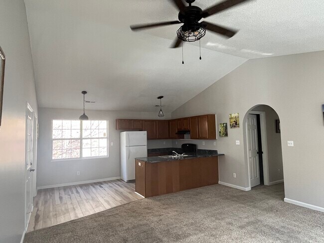 Building Photo - 822 Union Dell Ct