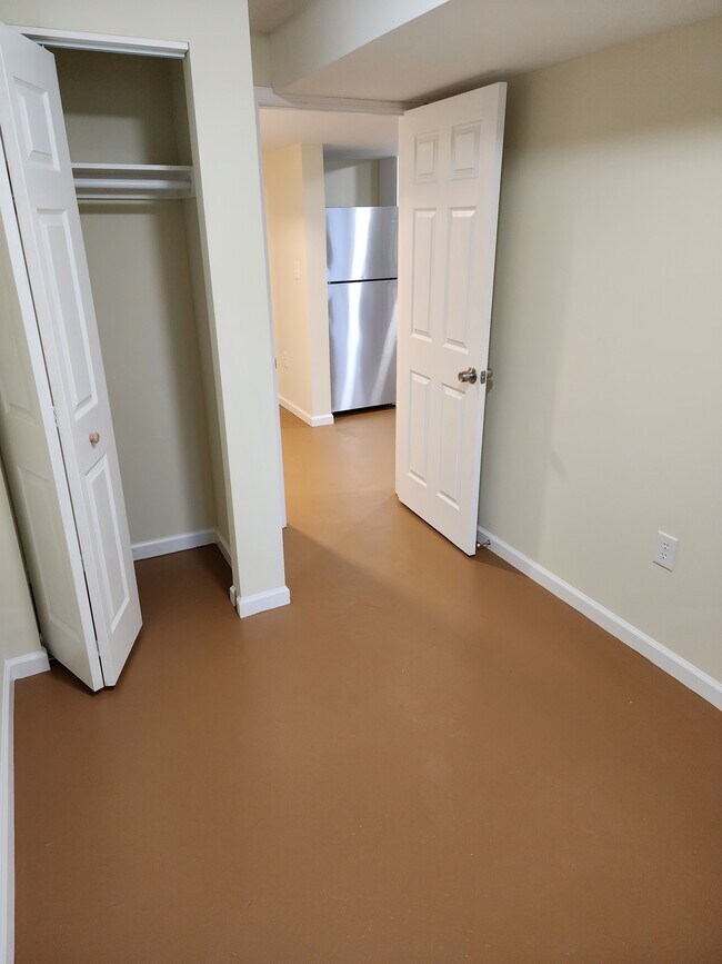 Building Photo - 205 15th St NE