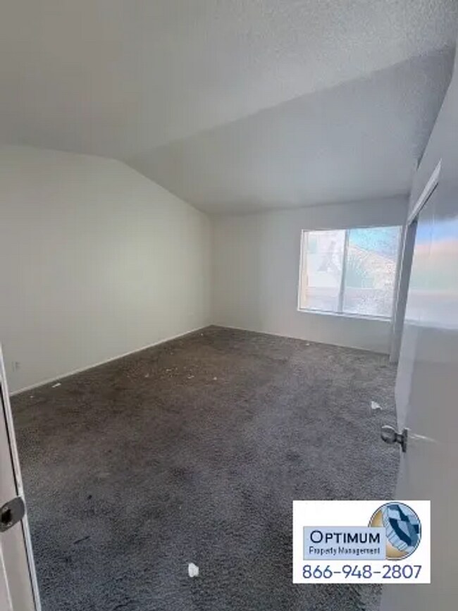 Building Photo - Charming 3-bedroom, 2-bathroom two-story home