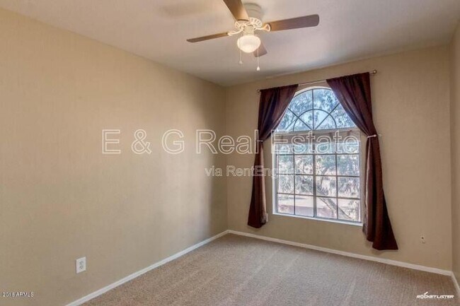 Building Photo - 1402 S Jentilly Ln