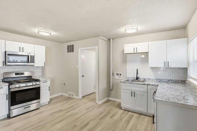 Building Photo - 3301 Willing Ave