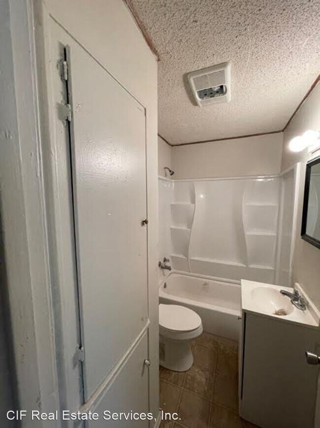 Building Photo - 2 br, 1 bath House - 2705 Clay Ave