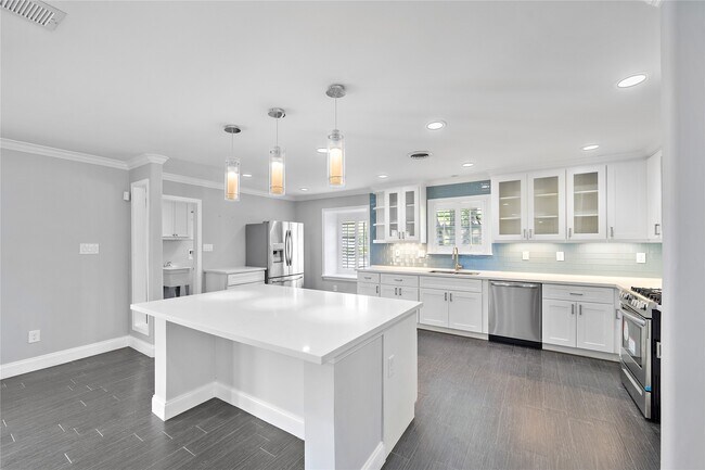 Building Photo - 4435 Osby Dr