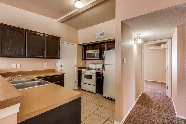 Building Photo - Home for Rent!