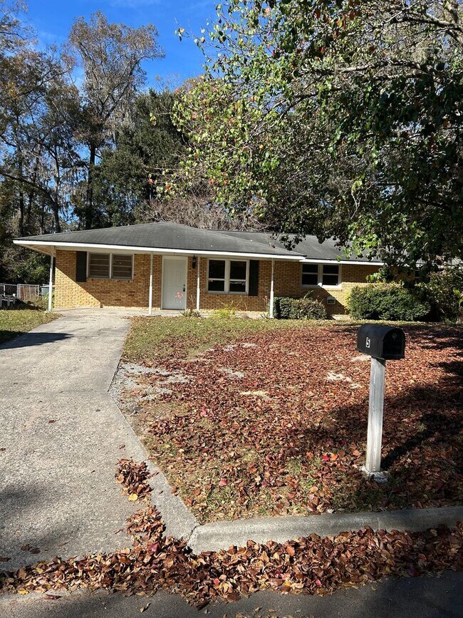 Building Photo - South side home