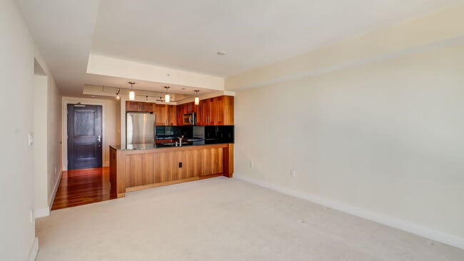 Building Photo - 650 Bellevue Way NE