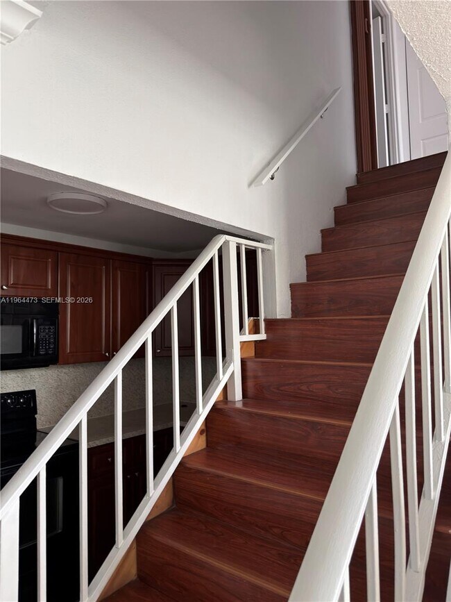 Building Photo - 8009 W 6th Ave