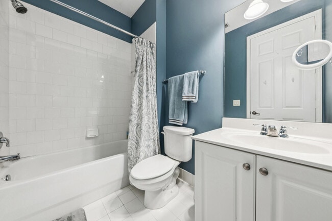 Building Photo - 106 S Longport Cir