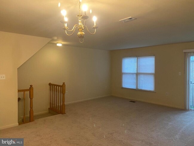 Building Photo - 5604 Gresham Ln