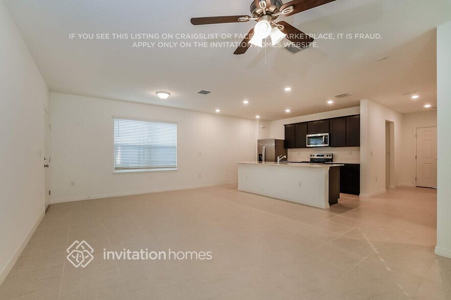 Building Photo - 5802 Sagebrush Aly