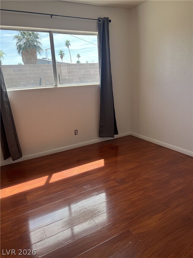 Building Photo - 6845 Carrera Dr