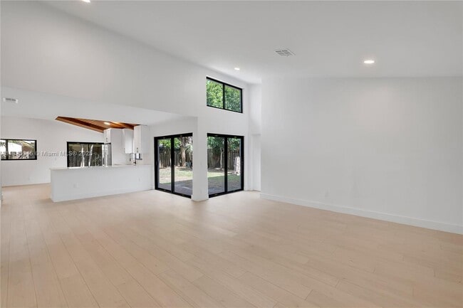 Building Photo - 7151 NW 45th Ct