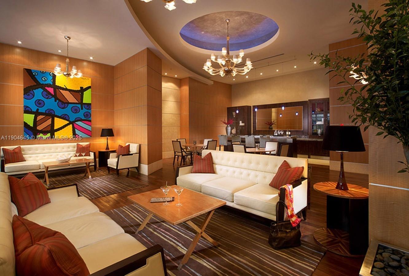 Building Photo - 253 NE 2nd St